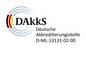 Logo der DAkkS (Deutsche Akkreditierungsstelle) mit kreisförmigem Muster in den Farben Grau, Schwarz, Rot und Gelb und dem Text: Deutsche Akkreditierungsstelle D-ML-13131-02-00.